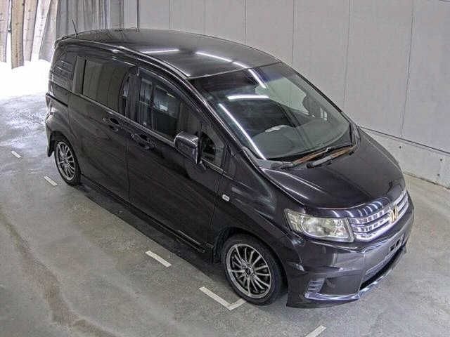 4343 Honda Freed spike GB3 2011 г. (JU Yamaguchi)